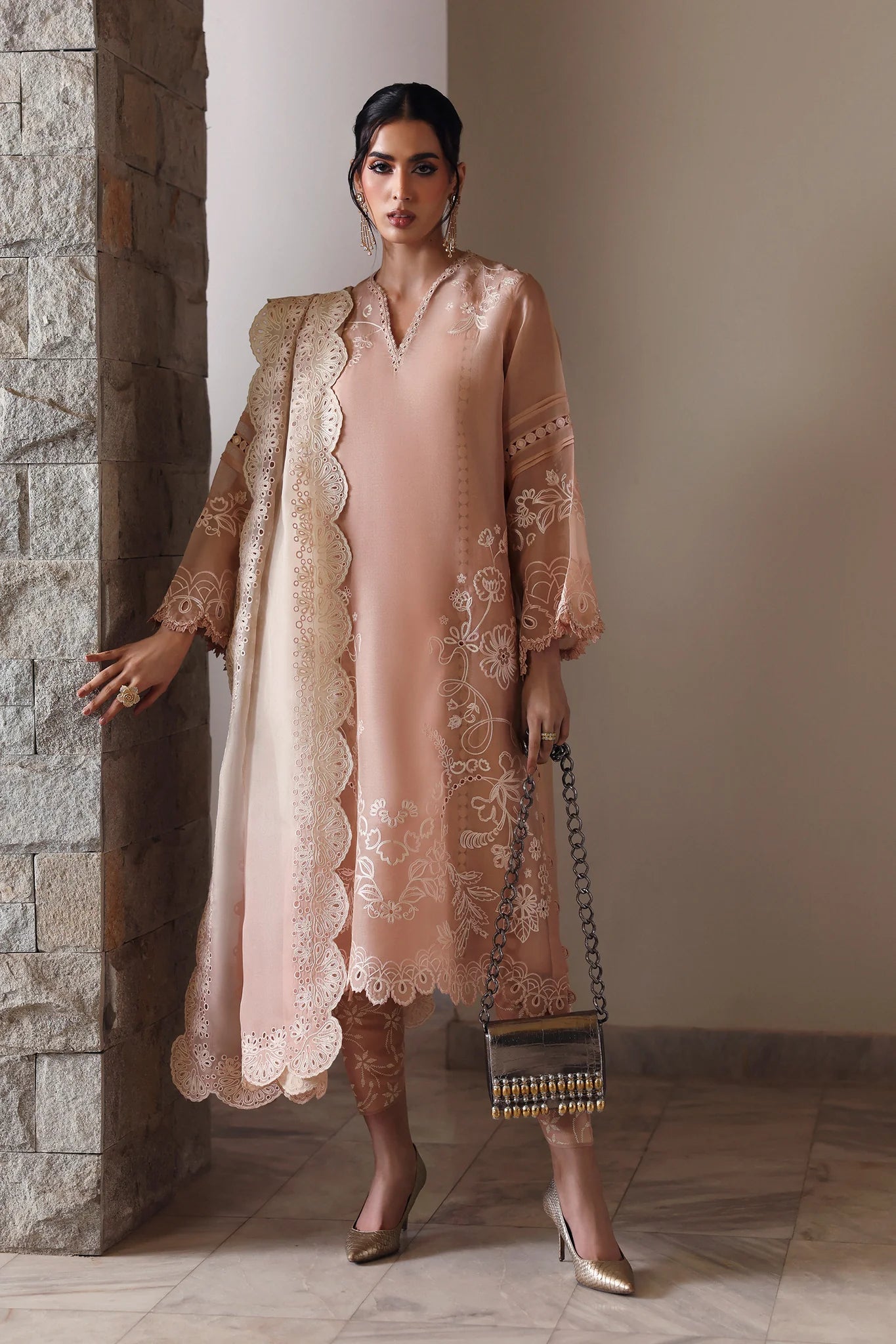 Avaia Premium Luxury Women Dress – Best Selling Designer Outfit for Stylish Lifestyle