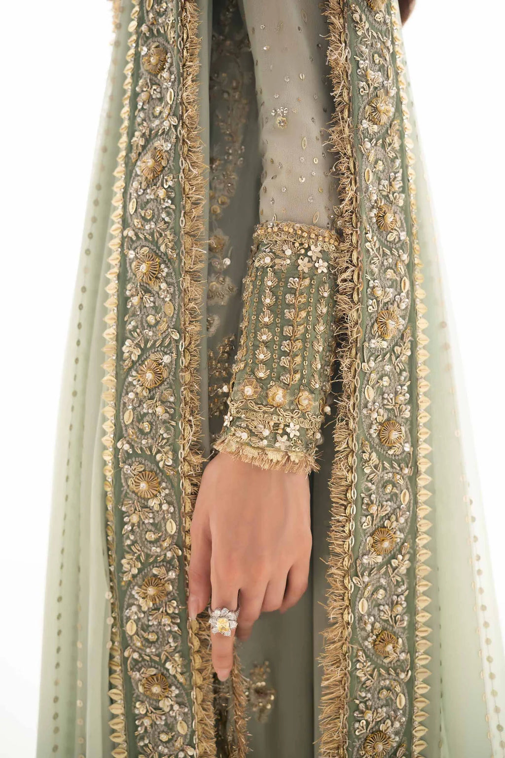 VÉRONIQUE Latest Luxury Wedding Dress