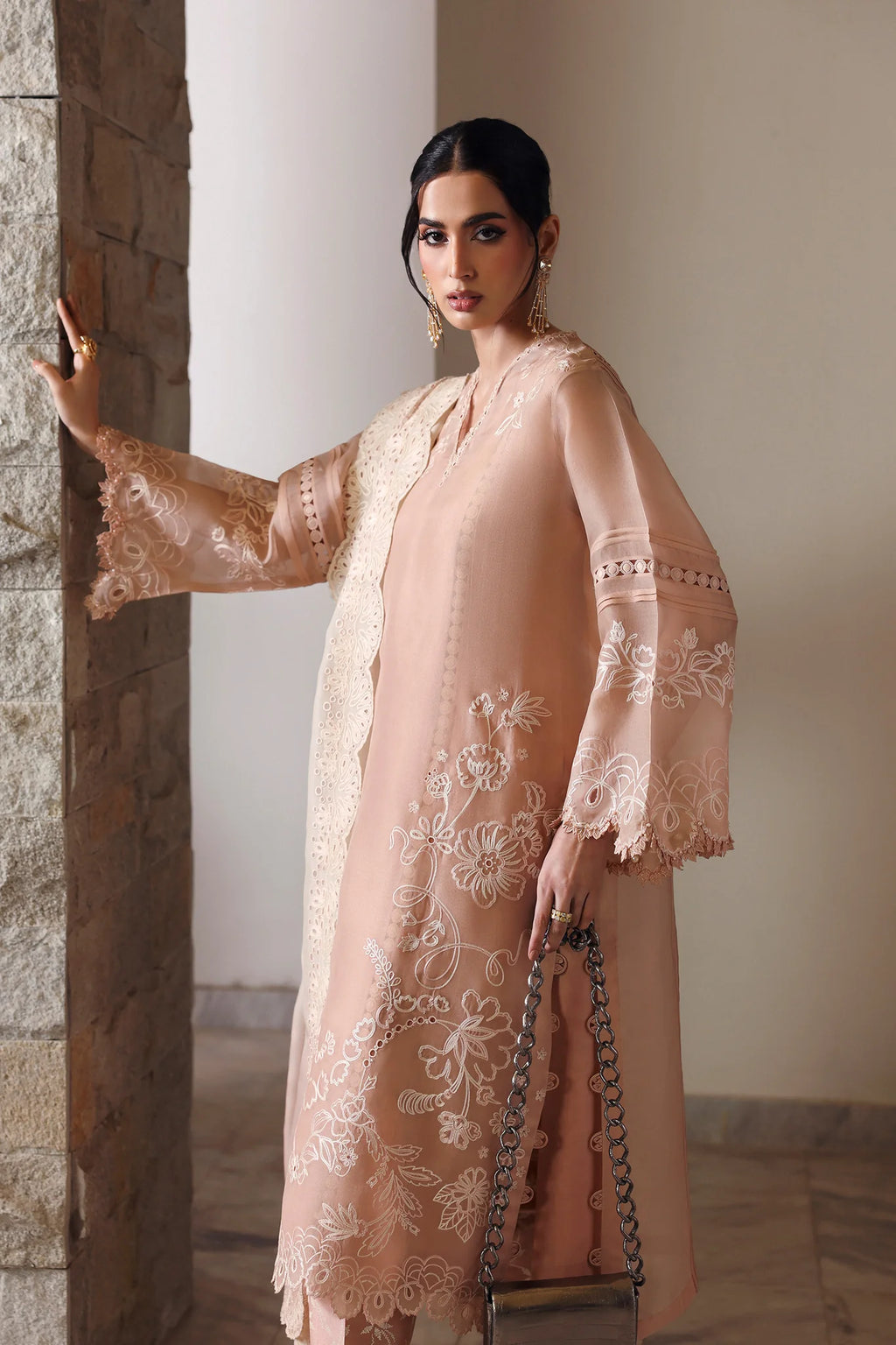 Avaia Premium Luxury Women Dress – Best Selling Designer Outfit for Stylish Lifestyle