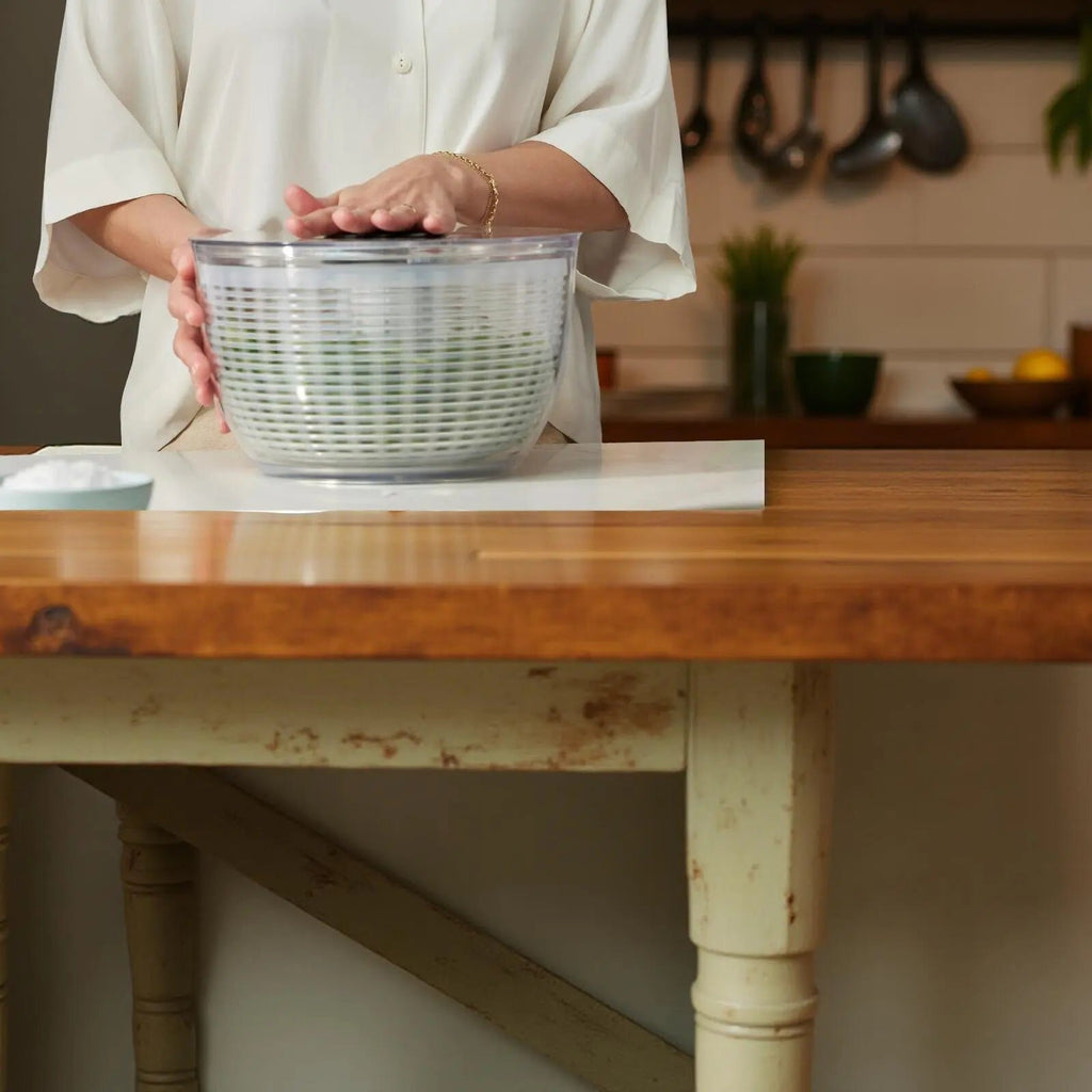 Good Grips Large Salad Spinner (6.22 Qt.) Stylish Gift Decor